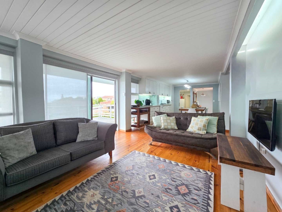 4 Bedroom Property for Sale in Stilbaai Wes Western Cape